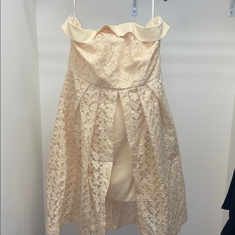 Super cute strapless yellow dress